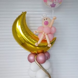 ⁦מעמד תינוקת על ירח⁩ – תמונה ⁦1⁩